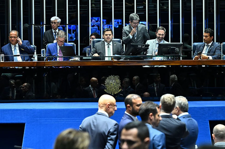 Entenda o texto do projeto da Dosimetria aprovado no Senado