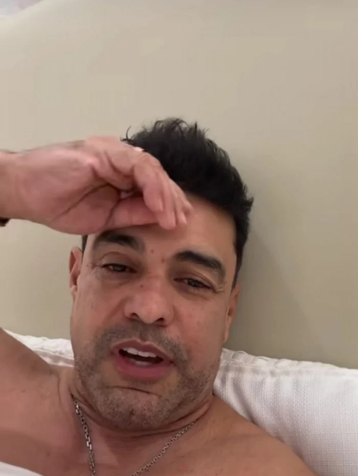 Após polêmica, SBT troca Zezé Di Camargo por Chaves inédito
