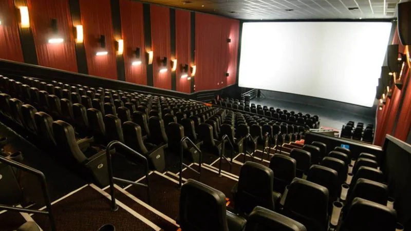 Governo Lula torna obrigatória exibição de filmes brasileiros nos cinemas