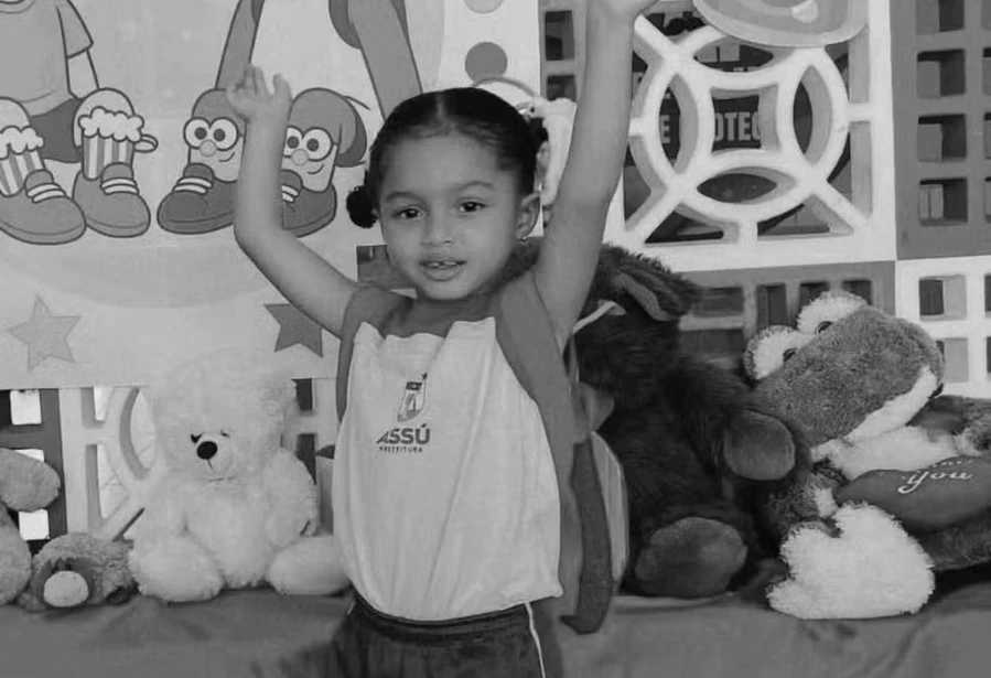 Criança de 3 anos morre após afogamento em piscina no interior do RN