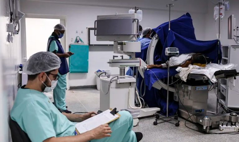 Ebserh abre concurso para médicos com salários de até R$ 19,1 mil. Há vagas para 3 hospitais no RN