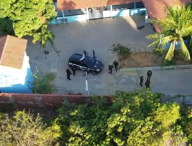 Policial é preso durante operação contra grupo criminoso armado no interior do RN