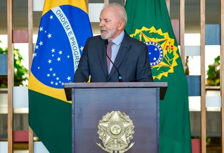 Após reunião da Celac, Brasil mantém posição contra captura de Maduro