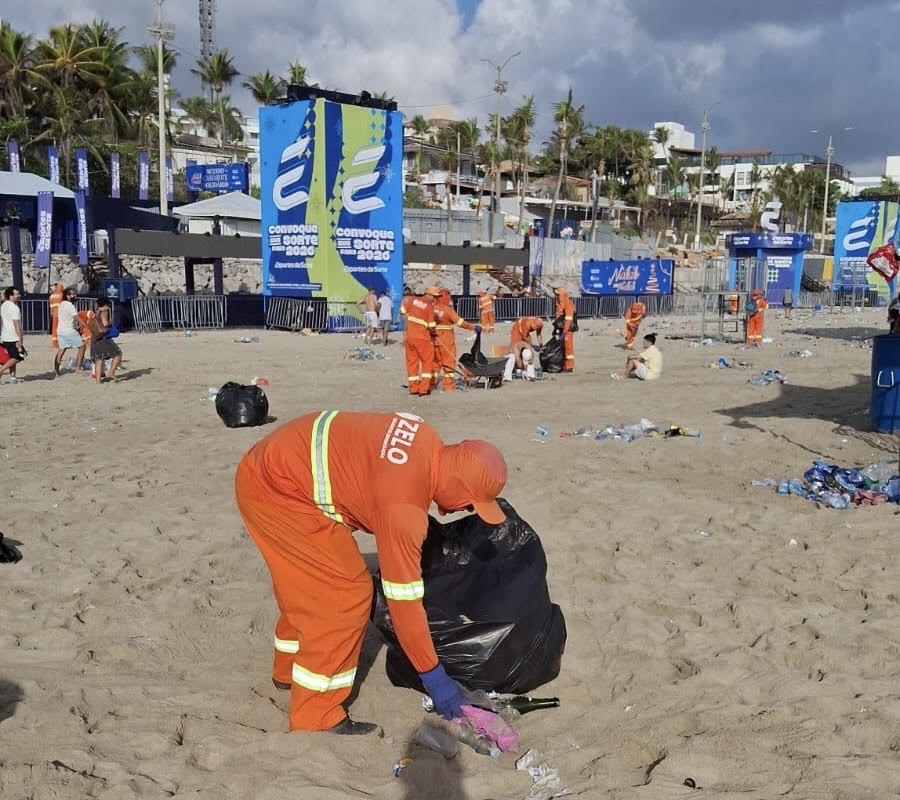 Urbana recolhe cerca de 260 toneladas de resíduos em Ponta Negra durante as festas de fim de ano