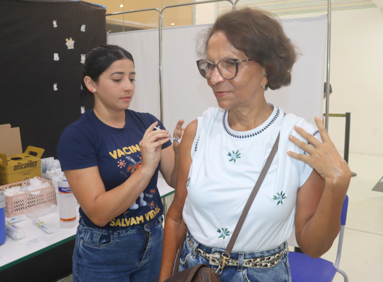 SMS leva vacinação ao Mercado da Redinha neste sábado