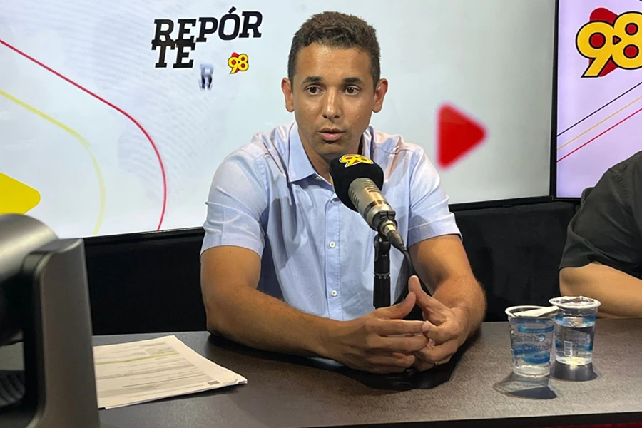 “Não há diálogo, áudio ou discussão minha sobre vantagem pessoal”, afirma prefeito Allyson