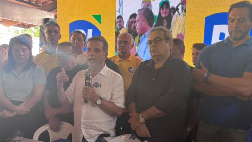 Rogério Marinho retira pré-candidatura e anuncia apoio a Álvaro Dias para o Governo do Estado