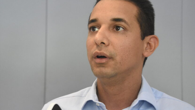 Allyson confirma apreensão de celular, notebook e HDs durante ação da PF em Mossoró