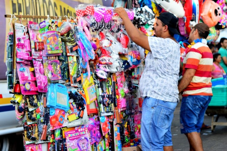 Natal inicia cadastramento de vendedores de artigos carnavalescos