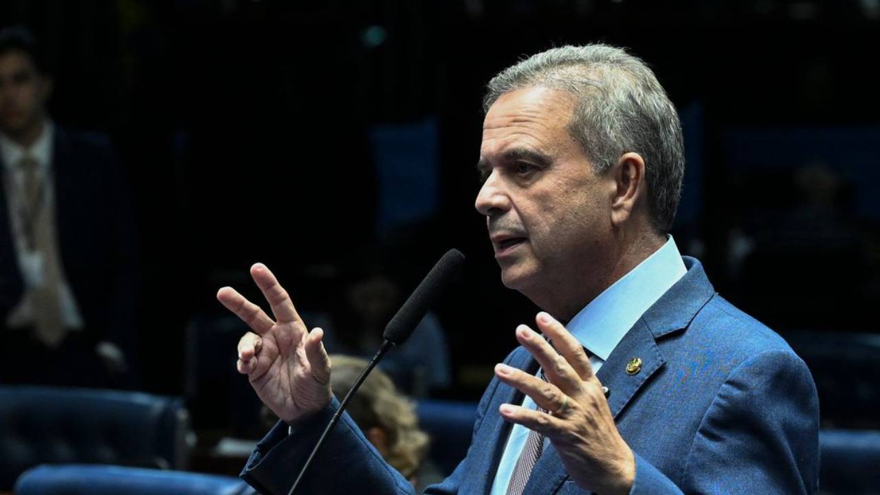 Rogério: PT usa 8/1 para encobrir roubo a aposentados e mesada do Lulinha