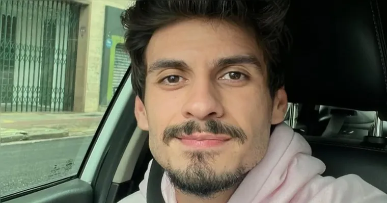 Ator é deixado na estrada após se recusar a pagar corrida