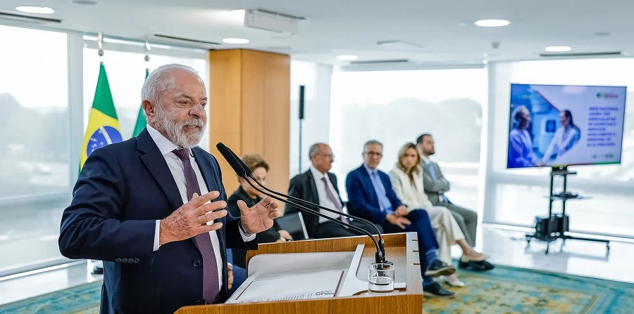 Lula veta projeto de lei que reduzia pena de Bolsonaro e condenados por atos antidemocráticos