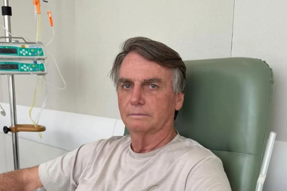 PF aponta possíveis causas para queda de Bolsonaro durante o sono