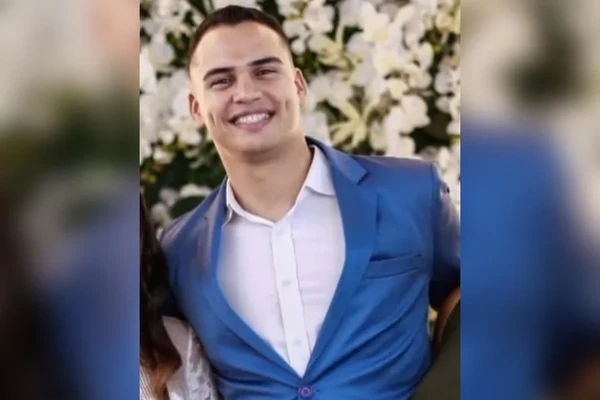 Técnico em enfermagem injetou desinfetante 13x até matar professora; 'psicopata'