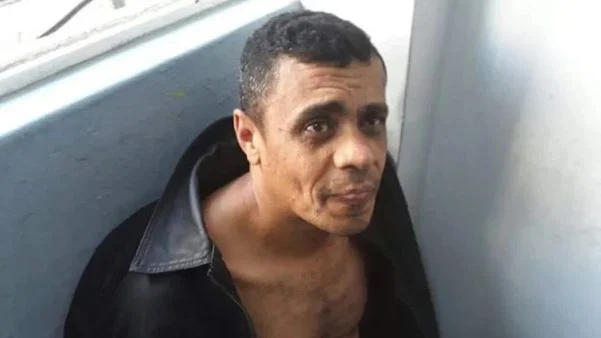 Adélio piora na cadeia, tem delírios e precisa de hospital psiquiátrico