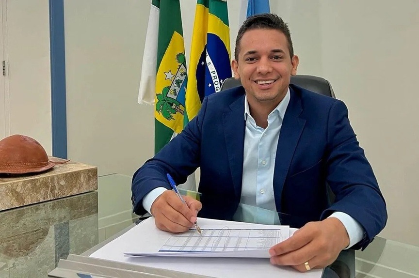Allyson afirmou interesse em colaborar com investigação, mas se recusou a dar senhas de telefones à PF e omitiu itens apreendidos
