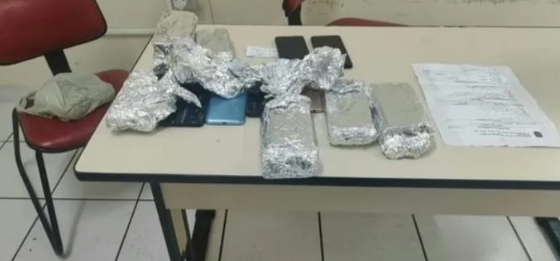 Presa com 43 celulares na prévia de carnaval em Natal, mulher tem prisão mantida pela Justiça