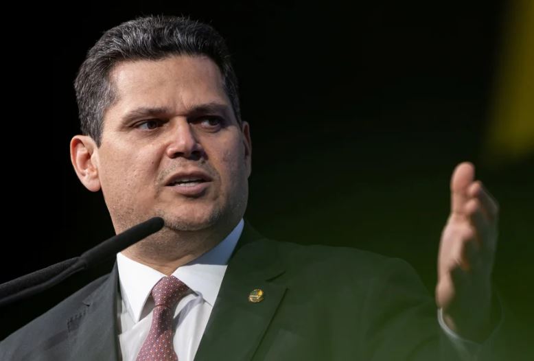 Senado ignora CPMI e dados do WhatsApp de Vorcaro ficam com Alcolumbre