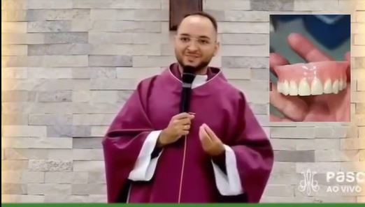 Inusitado: padre comunica perda de prótese dentária ao fim de missa no RN
