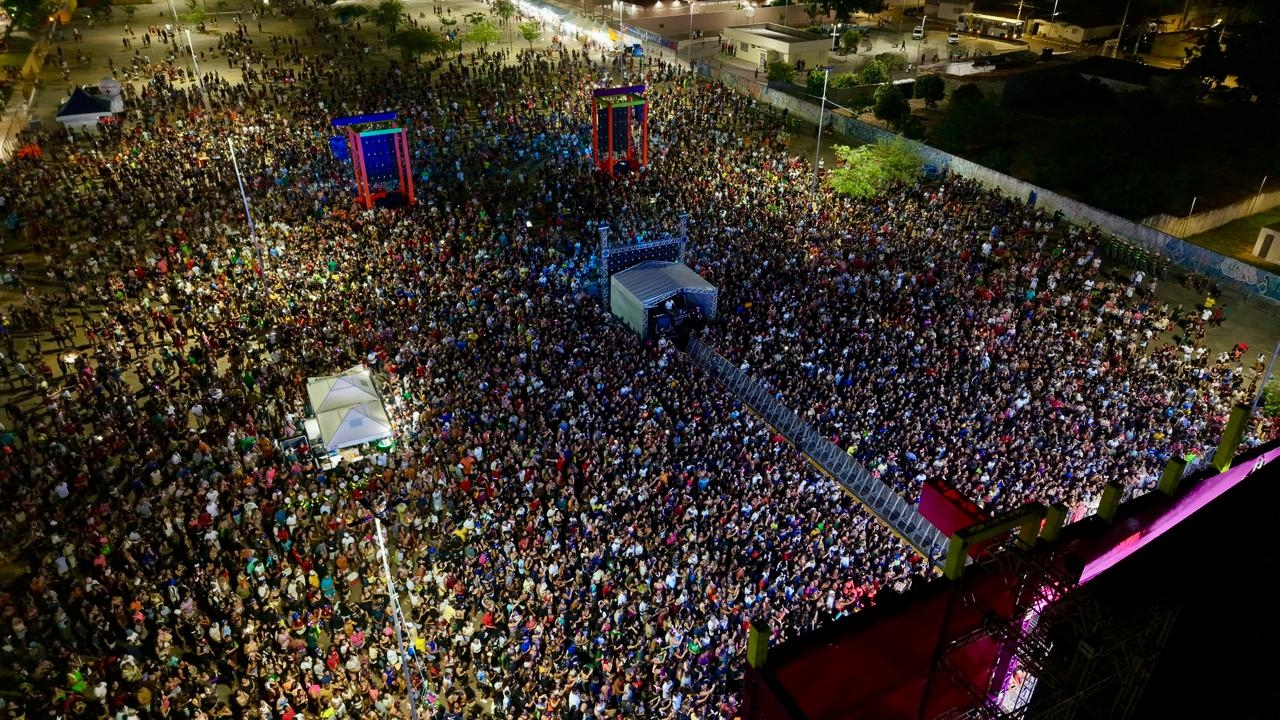Carnaval de Natal: Nélio Dias reúne mais de 35 mil pessoas na segunda-feira