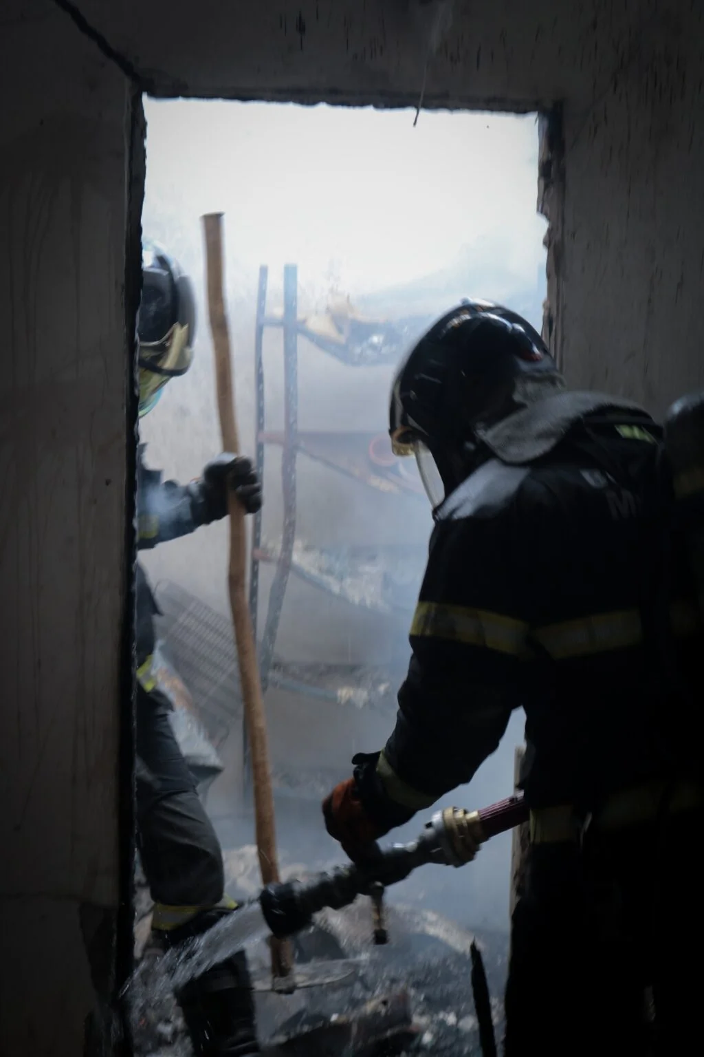 Bombeiros combatem três incêndios residenciais na Grande Natal