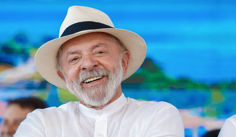 Lula libera R$ 1,6 mi via Rouanet para homenagem a Caetano