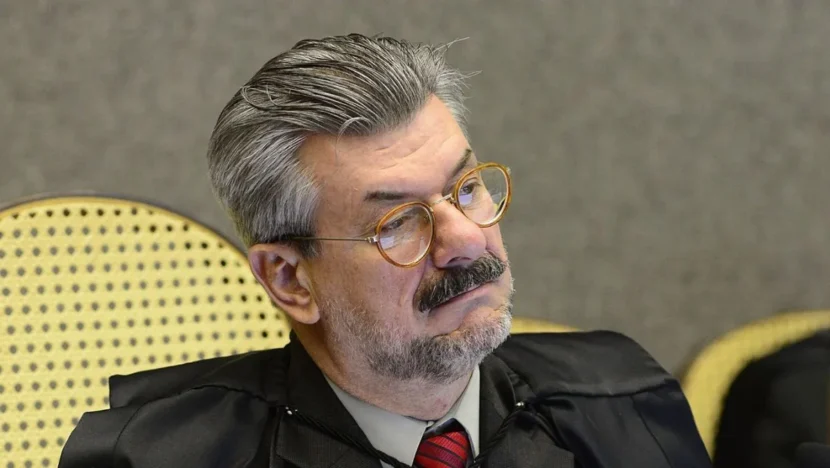 STJ afasta ministro denunciado por importunação sexual