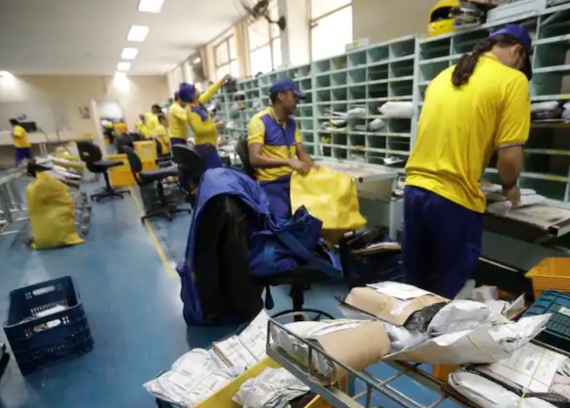 Correios retomam plano de demissões voluntárias