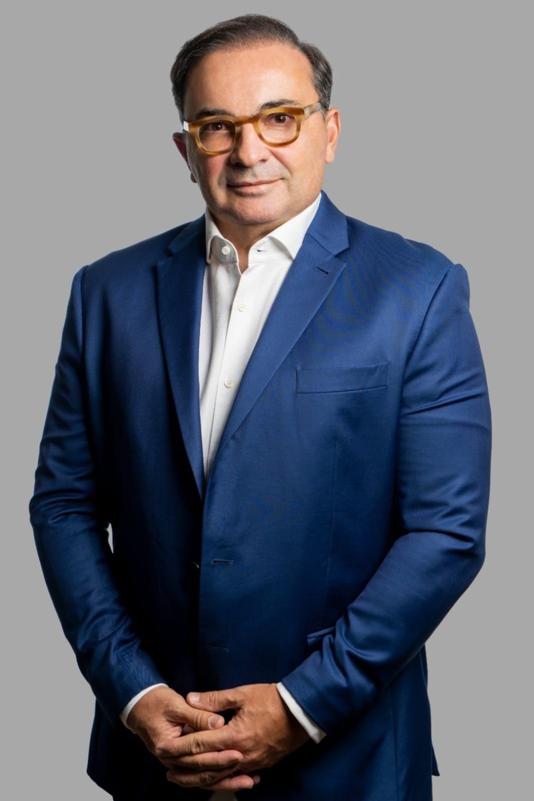 Empresário potiguar Silvio Bezerra lança autobiografia nesta quarta (04), na FIERN