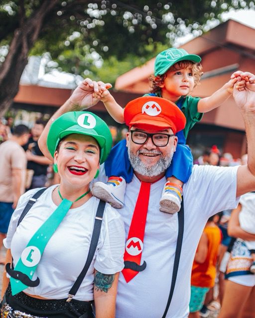 Petrópolis Folia 2026 reúne baile infantil na Praça das Flores e cortejo até o Largo do Atheneu