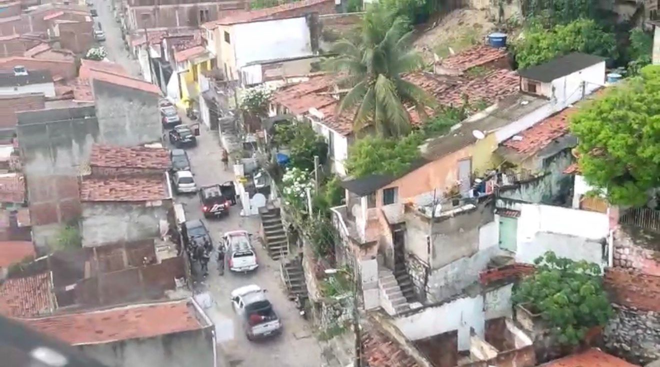 Operação Território Seguro cumpre mandados contra organizações criminosas na Zona Leste de Natal e em Parnamirim