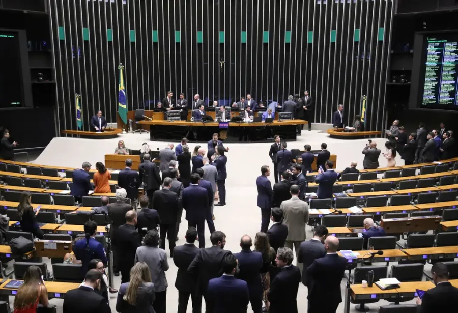 Câmara aprova projeto que cria a Universidade Federal do Esporte