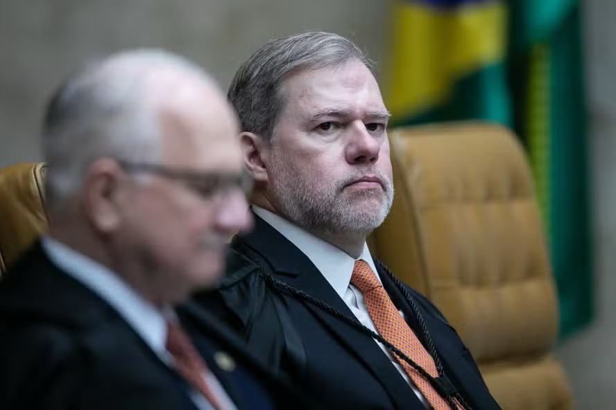 Master: PF pede a Fachin afastamento de Toffoli após encontrar citações ao ministro em celular de Vorcaro