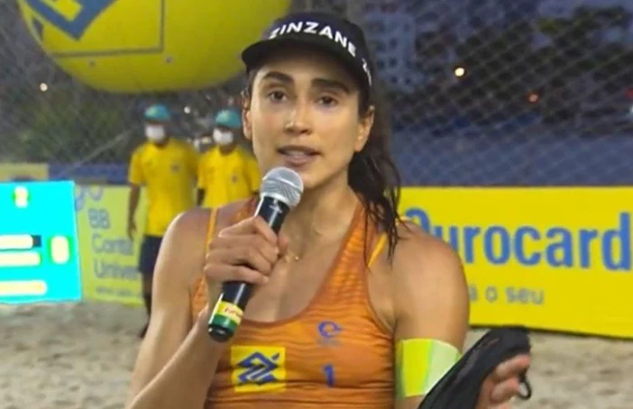 Vôlei: Carol é suspensa de torneio por celebrar prisão de Bolsonaro