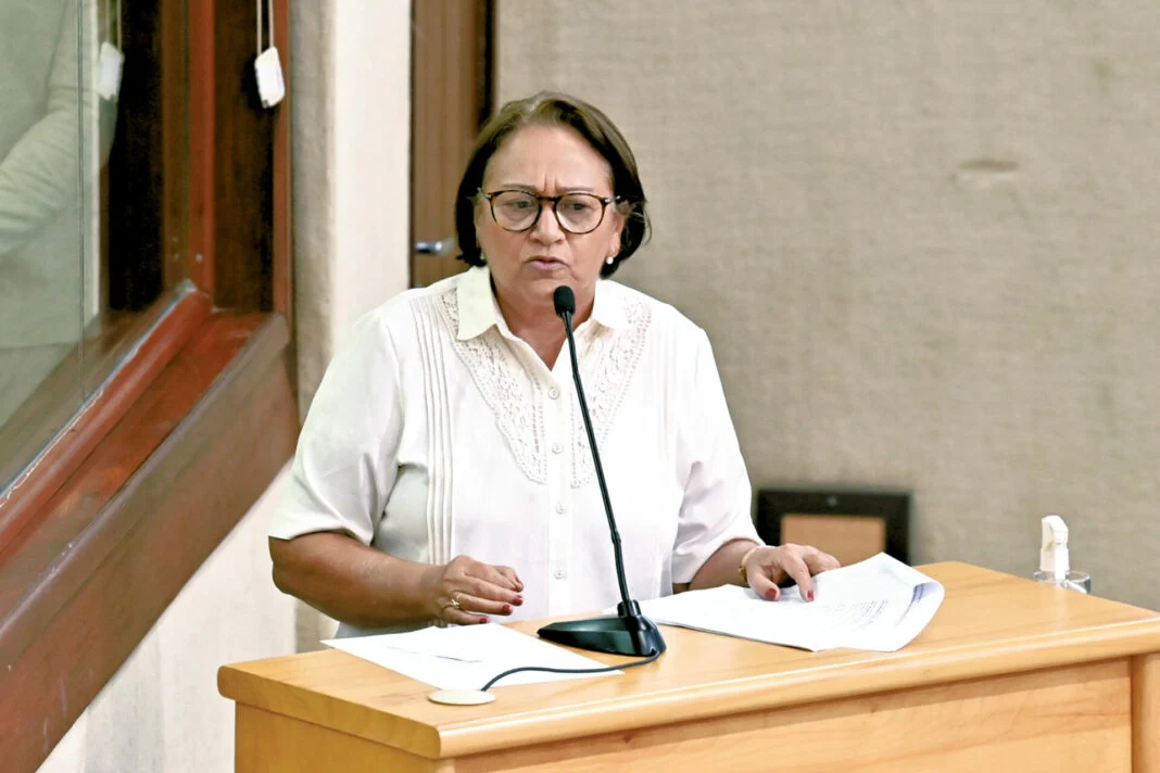 Fátima Bezerra confirma pré-candidatura ao Senado e sua renúncia em abril