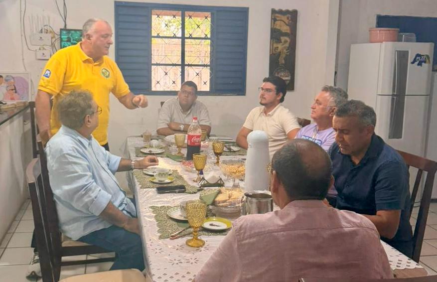 Mesmo sem anúncio oficial, Coronel Hélio participa de agenda política com Álvaro Dias e Babá em São Paulo do Potengi