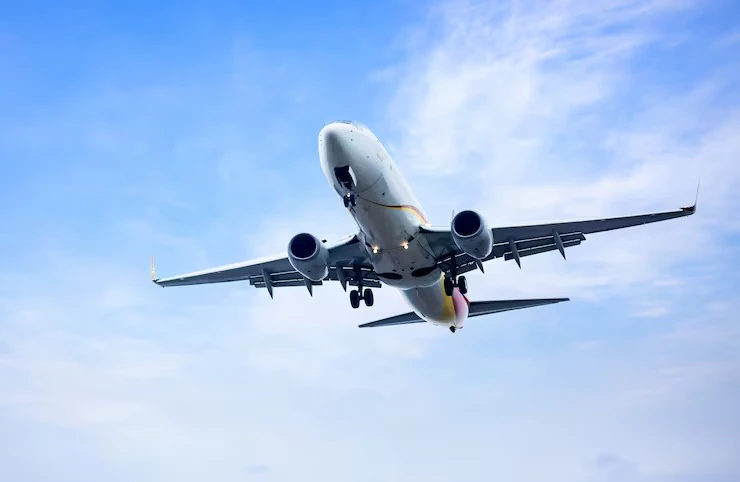 Gastos com diárias e passagens batem recorde real desde 2014 no governo Lula