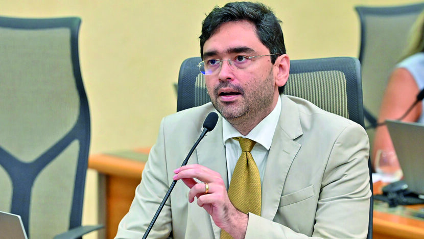 Adjuto Dias pede convocação de aprovados na Polícia Civil