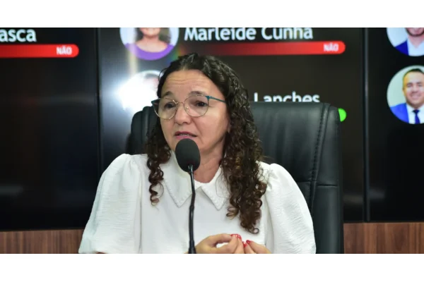 “Gestão do medo não pode governar o Estado”, diz vereadora de Mossoró sobre Allyson Bezerra