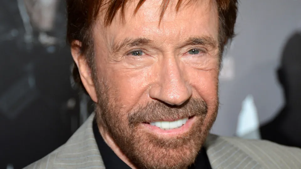 Qual é a fortuna milionária que Chuck Norris deixou para a esposa e os filhos