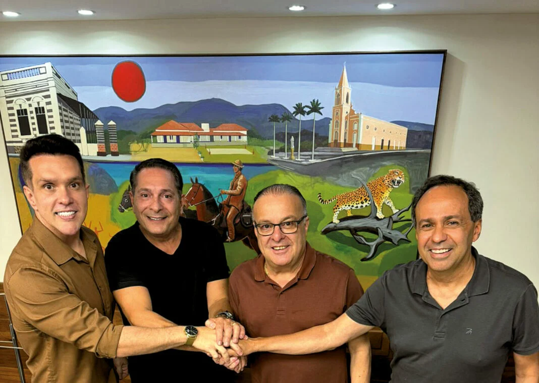 Ezequiel reassume PSDB e ganha tempo para definir futuro político