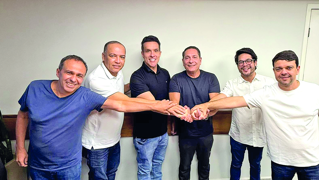 Ainda sem partido, nominata liderada por Ezequiel confirma novas adesões