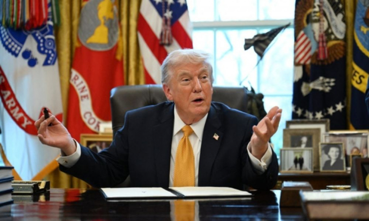 Trump avalia fim da guerra no Irã mesmo sem reabrir Ormuz, diz jornal