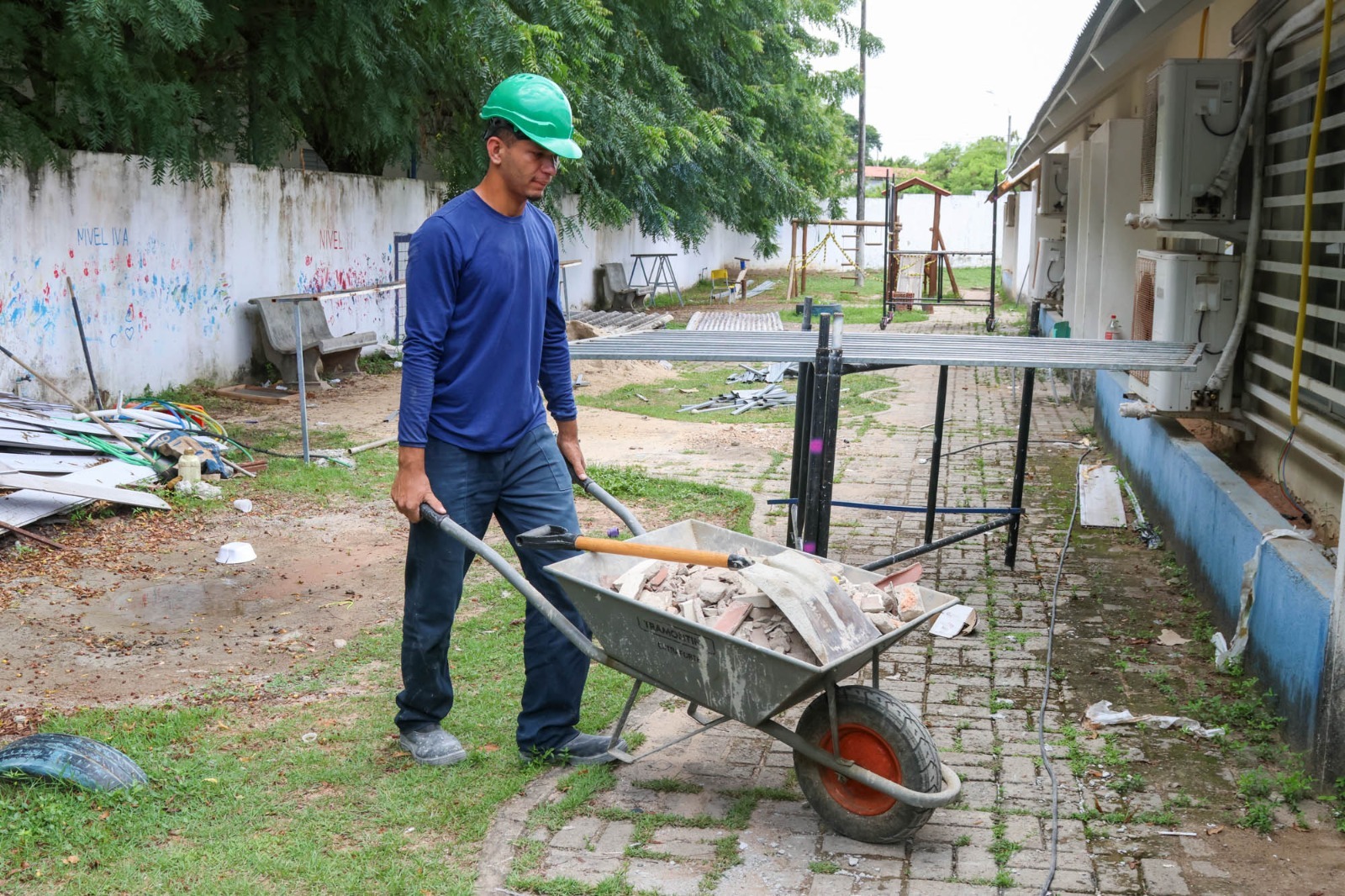 Prefeitura avança com cronograma de manutenção e reparos nas escolas e CMEIs do município
