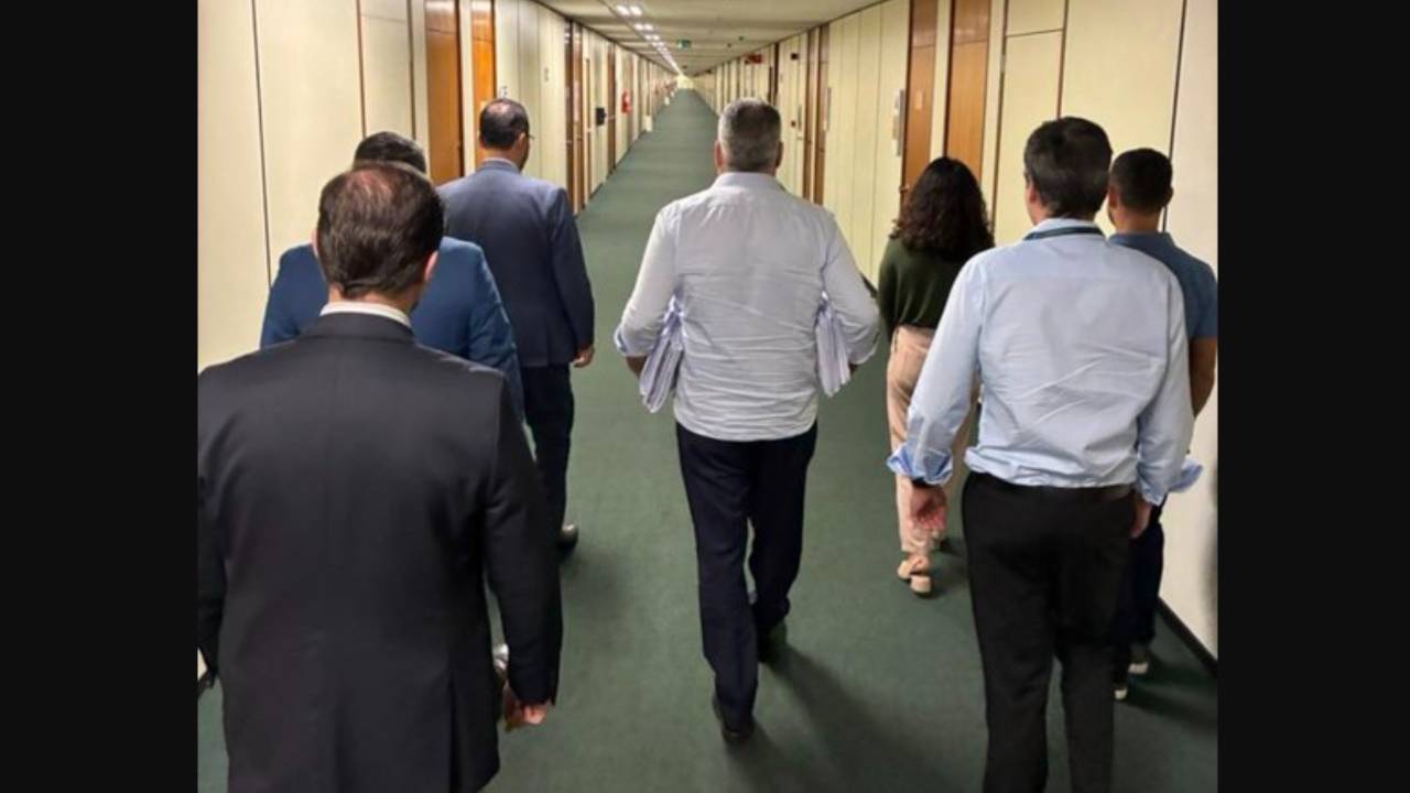 Relator Alfredo Gaspar pede 218 indiciamentos, incluindo Lulinha, por roubo no INSS