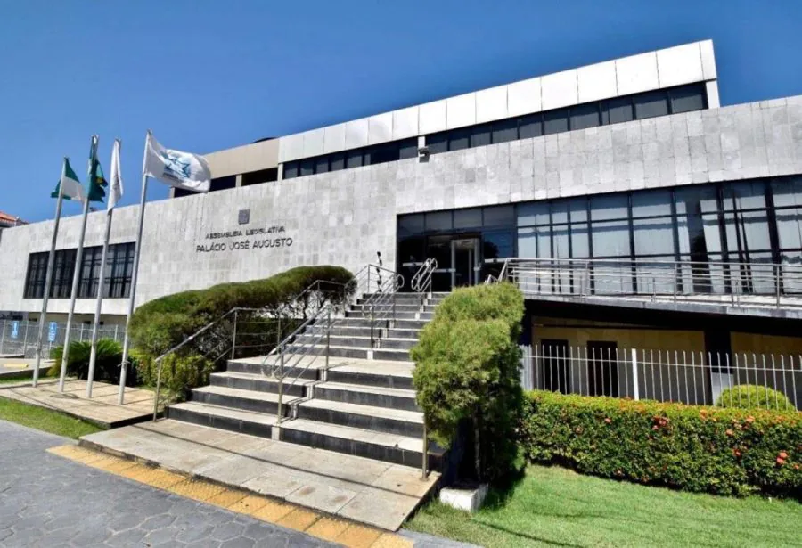 ALRN deve fixar voto aberto, prazos curtos e filiação partidária obrigatória em caso de dupla vacância