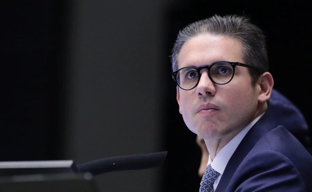 Master emprestou R$ 22 milhões para cunhada de Hugo Motta