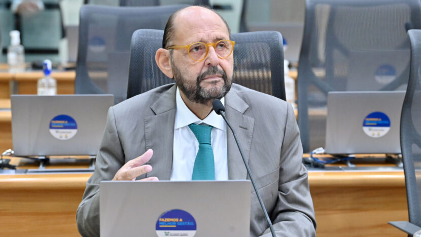 Gustavo aponta colapso na educação do RN: ‘Governo faz ouvidos de mercador’