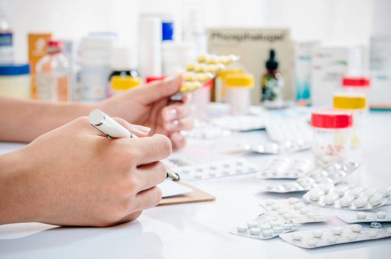 Secretaria de Saúde de Natal diz que licitação para compra de medicamentos foi concluída