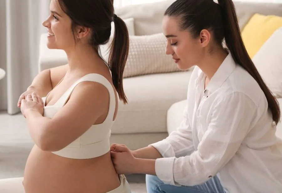 Congresso aprova projeto que regulamenta profissão de doula no Brasil